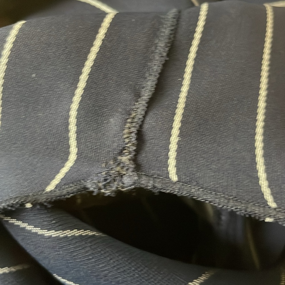 Babaton Abasi Navy Pinstriped Tie Front Cropped Blouse Size XS - Picture 9 of 9